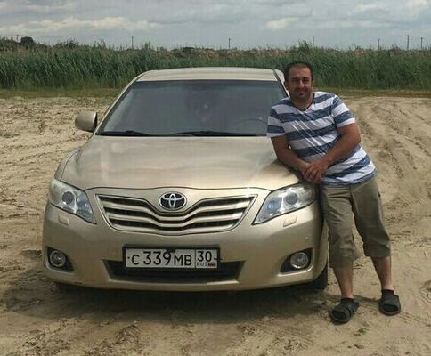  ,   Numan, 42 ,     , c 