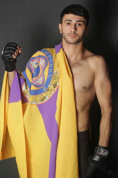  ,   Narek, 29 ,   ,   