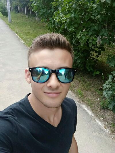  ,   Leonard, 27 ,   ,   