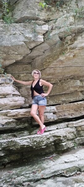  ,   Nina, 64 ,   c , 