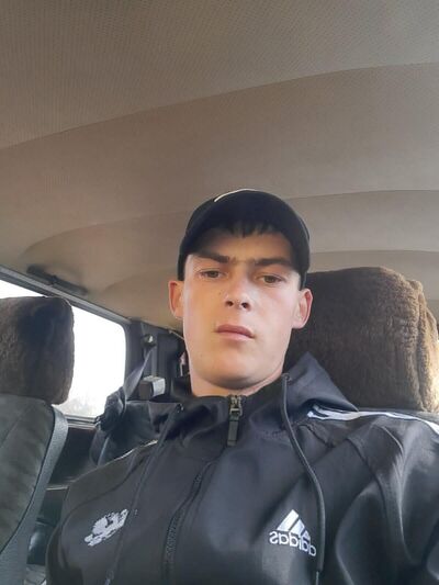  ,   Denis, 28 ,   ,   