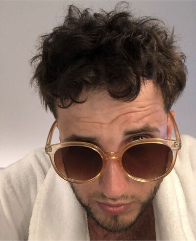  ,   Vladislav, 28 ,   ,   