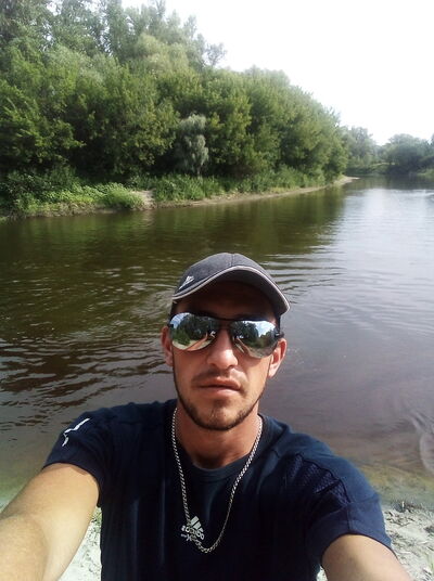  ,   Vadim, 32 ,   