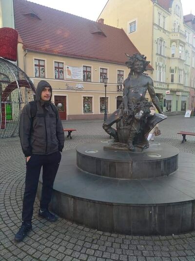  ,   Stranik, 35 ,   ,   , c , 