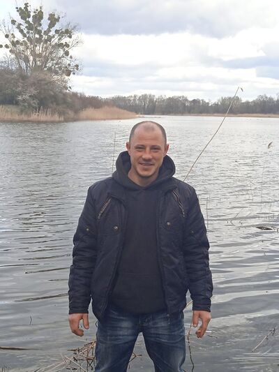  ,   Sergey, 37 ,   ,   , c , 