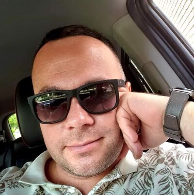  Kartuzy,   Vitalii, 39 ,   ,   , c , 
