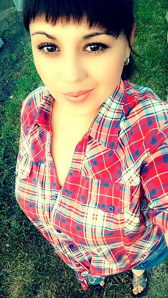  ,   Viktoria, 27 ,   ,   