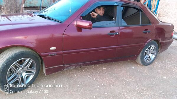  ,   Armen, 40 ,   ,   , c 