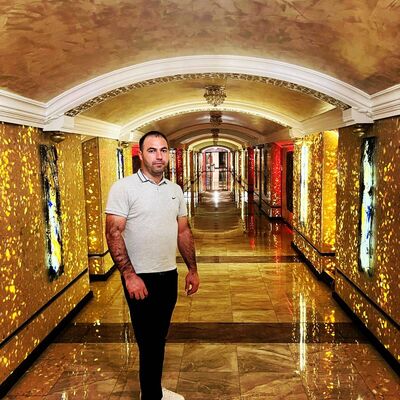  ,   Eli, 33 ,   ,   