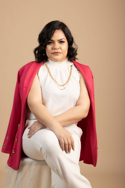  ,   Lucinete, 37 ,   ,   
