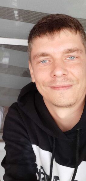  -,   Nik, 39 ,   ,   
