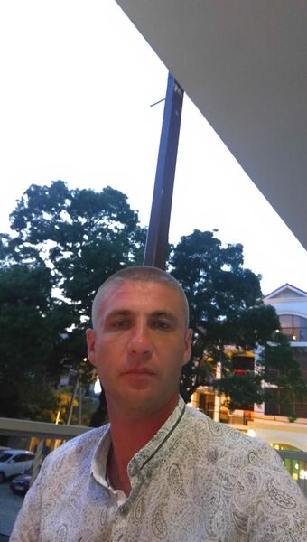  ,   Roks, 46 ,   