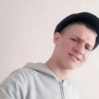  ,   Sasha, 19 ,   ,   