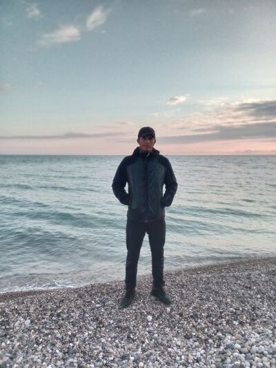   ,   Akram, 33 ,   ,   