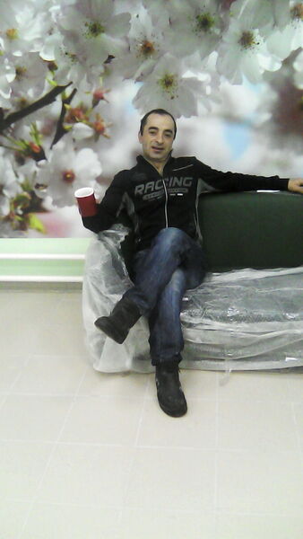  ,   Vahe, 48 ,  