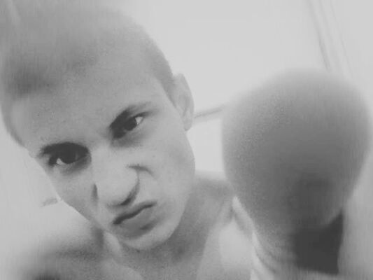  ,   Spyk, 32 ,   