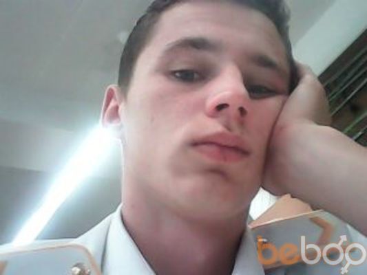  ,   Alex, 32 ,   