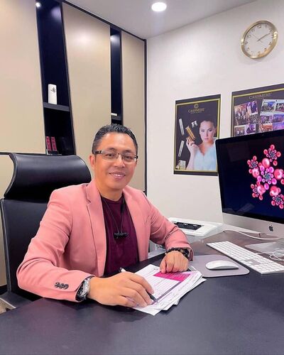  Baglica,   Bright Lee, 55 ,   ,   