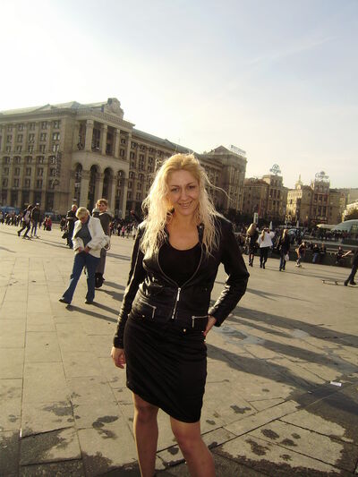  ,   Madonna, 58 ,     , c 