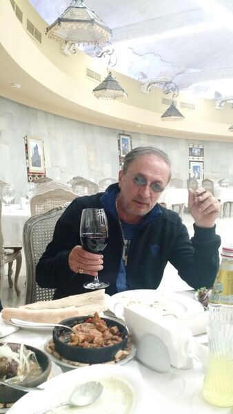  ,   Bacho, 62 ,   