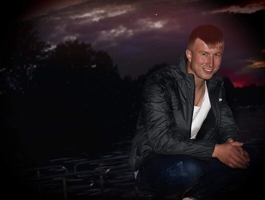  Vaxjo,   Nik, 29 ,   ,   , c 
