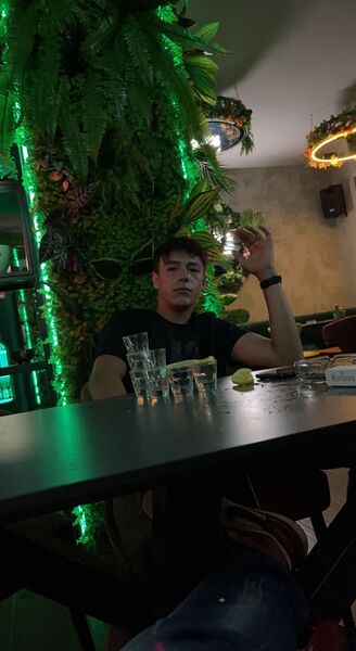  Tetovo,   Emre, 21 ,   ,   