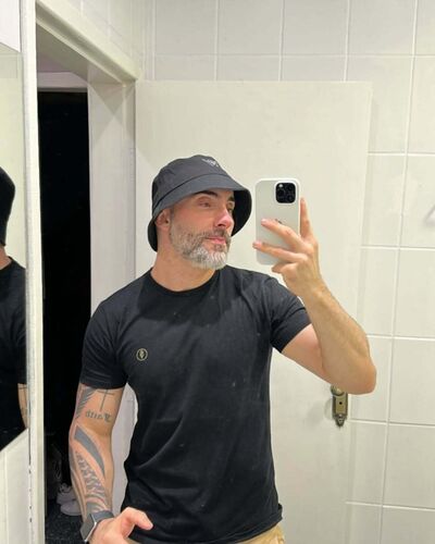  ,   Romeo, 39 ,     , c 