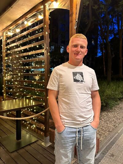  ,   Petro, 22 ,   ,   