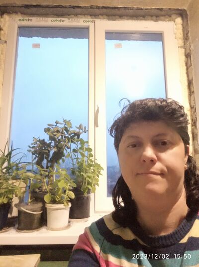  ,   Maria, 44 ,   c 