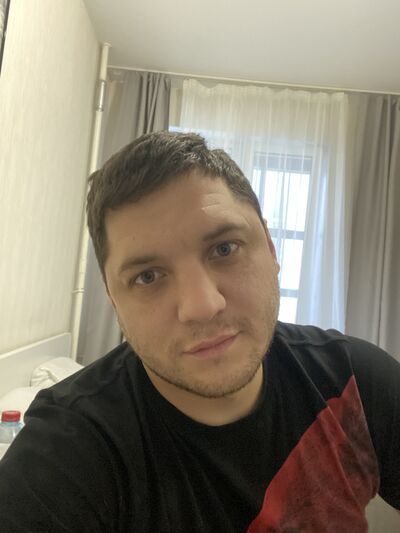  ,   Valery, 32 ,   ,   