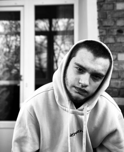  ,   Alex, 25 ,   ,   