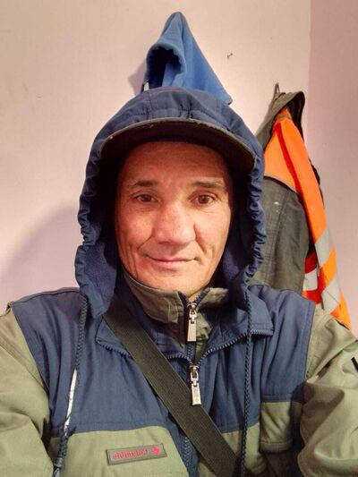  ,   Den, 47 ,   ,   