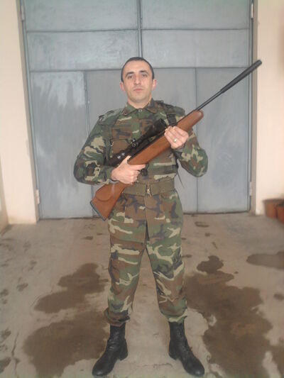  ,   Ali, 42 ,   