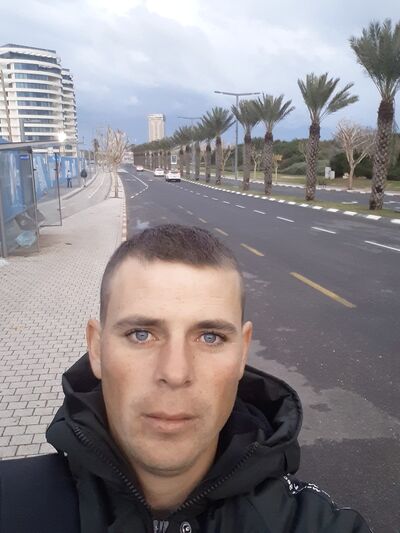  Tel Aviv-Yafo,   Vlad, 31 ,   ,   , c 