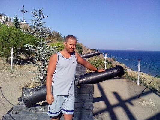  ,   Petro, 42 ,   