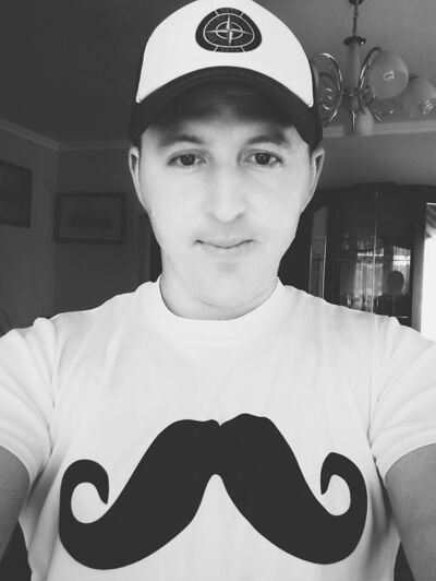  ,   Demyan, 33 ,   