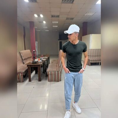  ,   Gio, 34 ,   ,   