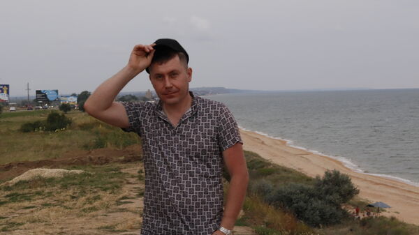  ,   Sergei, 40 ,   ,   , c 
