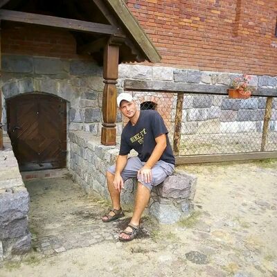  ,   Artur, 32 ,   ,   