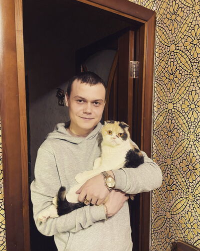   ,   Denis, 27 ,   ,   