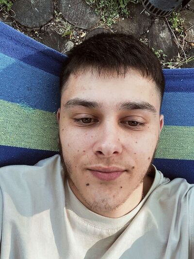  ,   Leonid, 22 ,   ,   