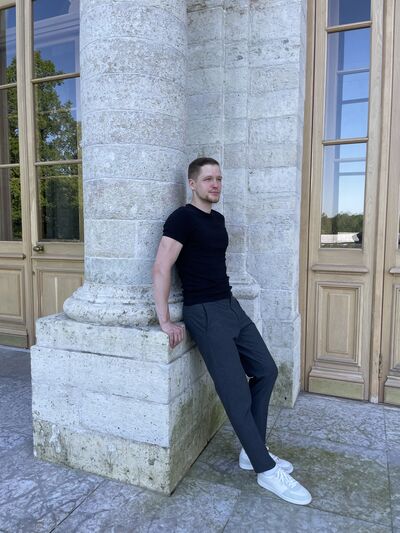  ,   Boyfriend, 32 ,   ,   