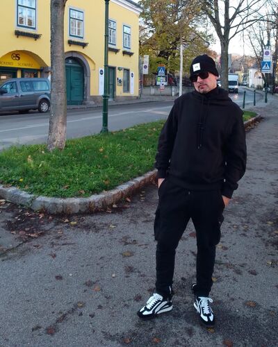  ,   Tony, 50 ,   ,   