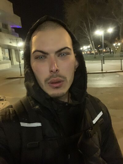  ,   Nikolozz, 25 ,   ,   