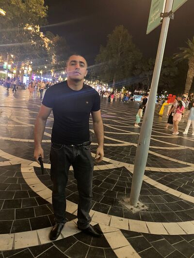  ,   Ali, 33 ,   ,   