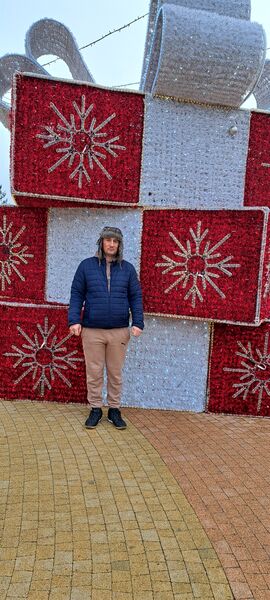  ,   Sergiu, 39 ,   , c 