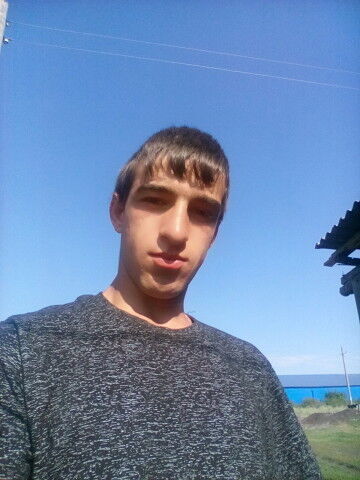  ,   Ruslan, 28 ,   