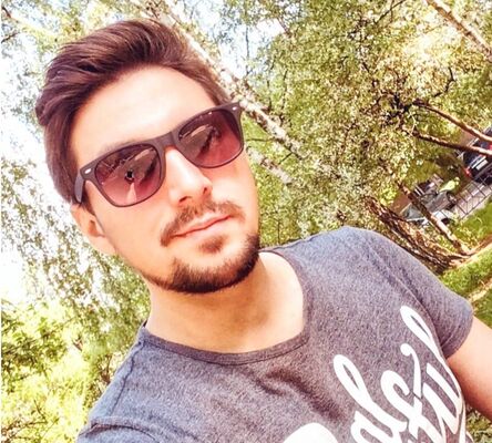  ,   Viktor, 38 ,   