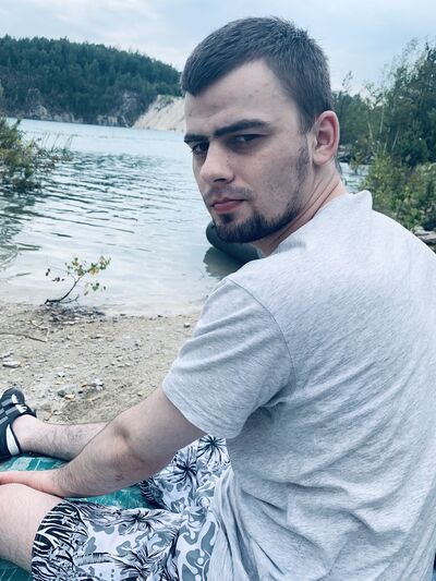  ,   Viktor, 31 ,     , c , 