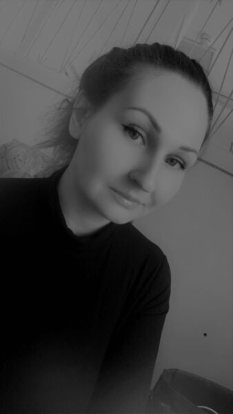  ,   Alina, 33 ,   